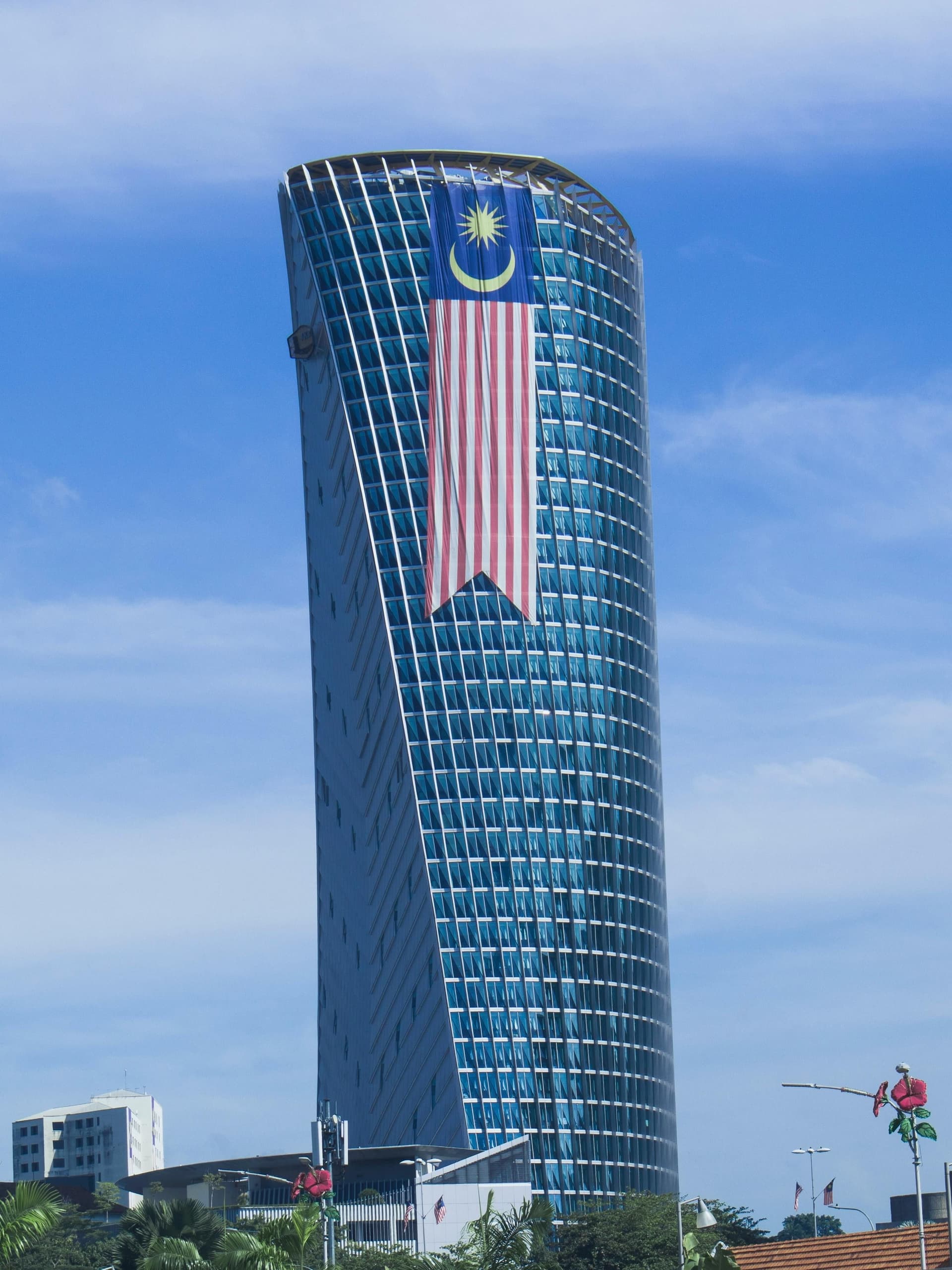 Blog: Pros and Cons of Studying in Malaysia